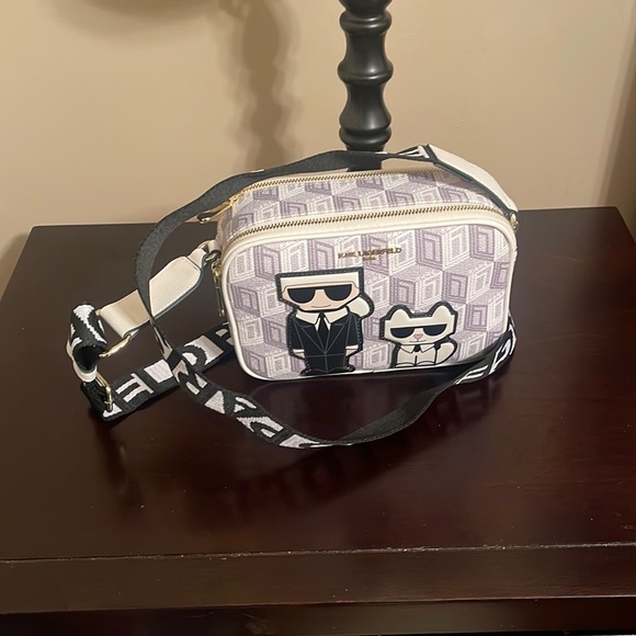 Maybelle Camera Crossbody | Crossbodies & Satchels | Karl